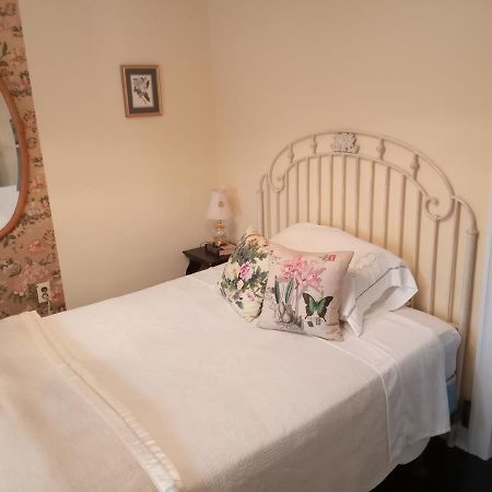 The Guest House At The Regina House Tea Room Moosic Extérieur photo