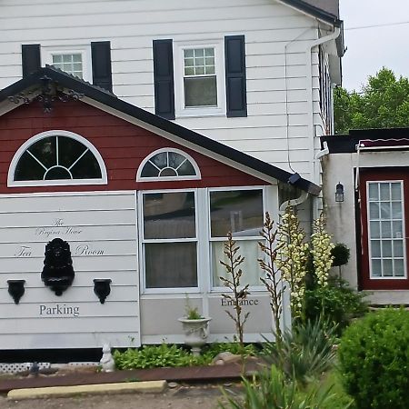 The Guest House At The Regina House Tea Room Moosic Extérieur photo